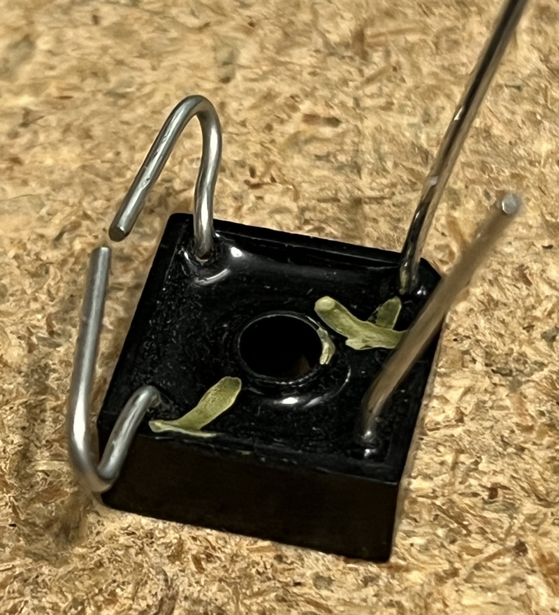 bend-wires-on-resistor-side